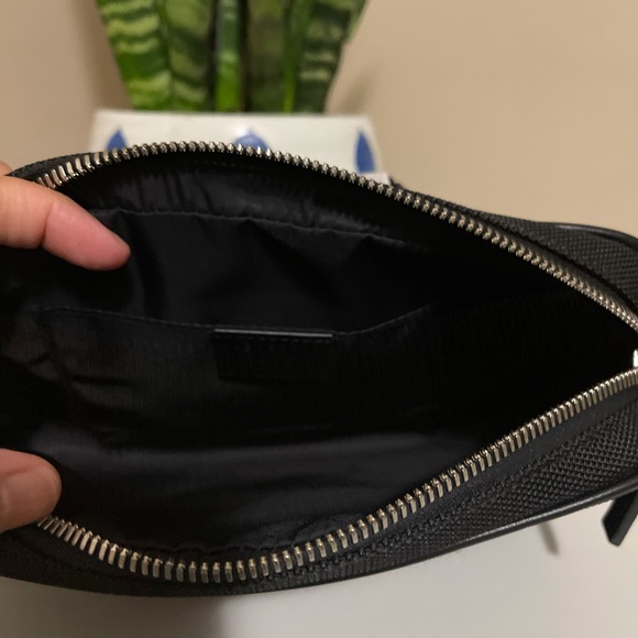SOLD-Gucci Belt Bag - Picture 3 of 3